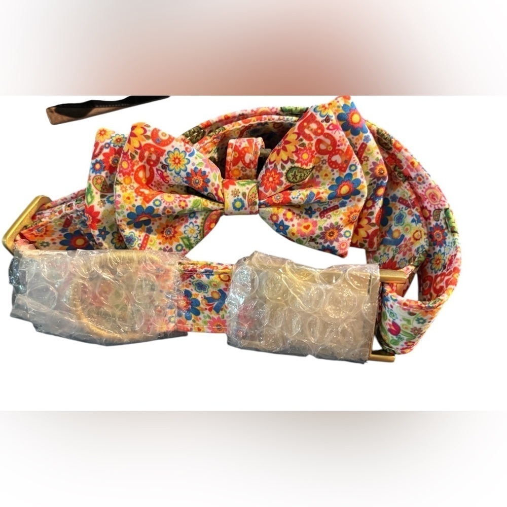 Dog Collar With Bow Tie Colorful Printed Floral Adjustable Size New In Box